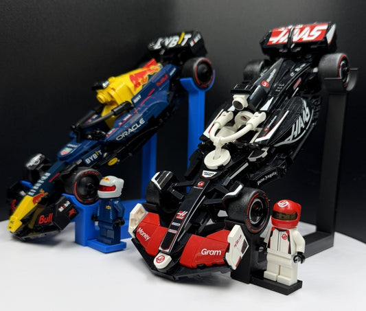 LEGO Speed Champions F1 Display Stand s držákem pro minifigurku – stojan pro Formula 1 vozy