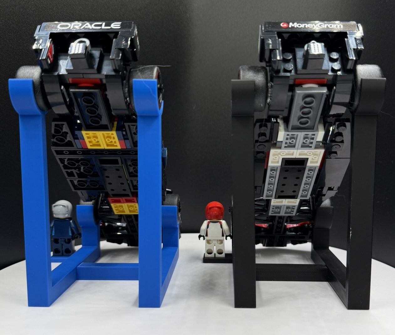 LEGO Speed Champions F1 Display Stand s držákem pro minifigurku –  stojan pro Formula 1 vozy